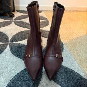 Elegant Burgundy Ankle Boots